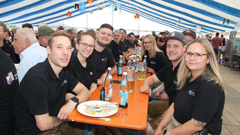 Zur Musik von Headless wurde ausgelassen gefeiert.