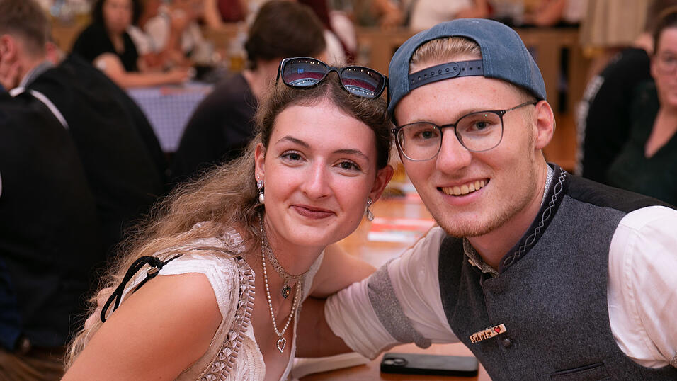 Die Partybilder vom Freitag, 15. August, aus dem Festzelt Greindl. Die Partybilder vom Freitag, 15. August, aus dem Festzelt Greindl.