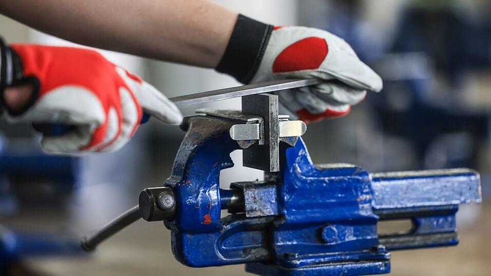 Die Stimmung im Maschinen- und Anlagenbau trübt sich weiter ein. (Symbolbild)