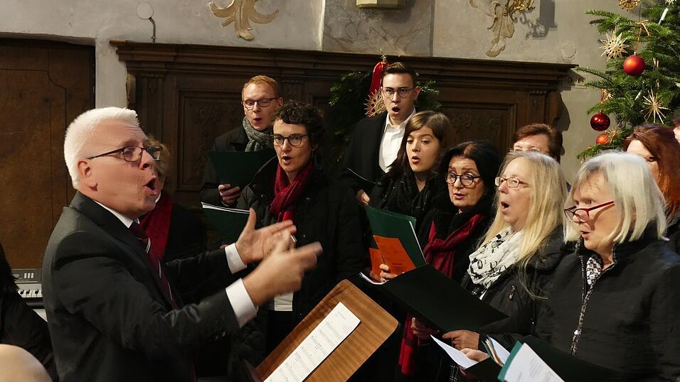 Der 'Chor der Pfarrkirche Mariä Himmelfahrt Atting-Perkam' unter der Leitung von Heinrich Reif. Der 'Chor der Pfarrkirche Mariä Himmelfahrt Atting-Perkam' unter der Leitung von Heinrich Reif.