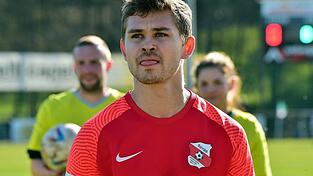 Auch Christoph Laimer bleibt der SpVgg Hankofen erhalten. Auch Christoph Laimer bleibt der SpVgg Hankofen erhalten.