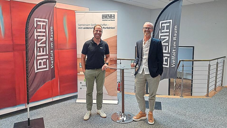 Rienth-Geschäftsführer Manuel Grün (rechts) und kaufmännischer Leiter Axel Steiner stellen in der neuen Niederlassung in Bernried das Unternehmen vor. Rienth-Geschäftsführer Manuel Grün (rechts) und kaufmännischer Leiter Axel Steiner stellen in der neuen Niederlassung in Bernried das Unternehmen vor.
