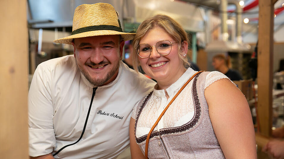 Die Partybilder vom Freitag, 8. August, aus dem Festzelt Greindl. Die Partybilder vom Freitag, 8. August, aus dem Festzelt Greindl.