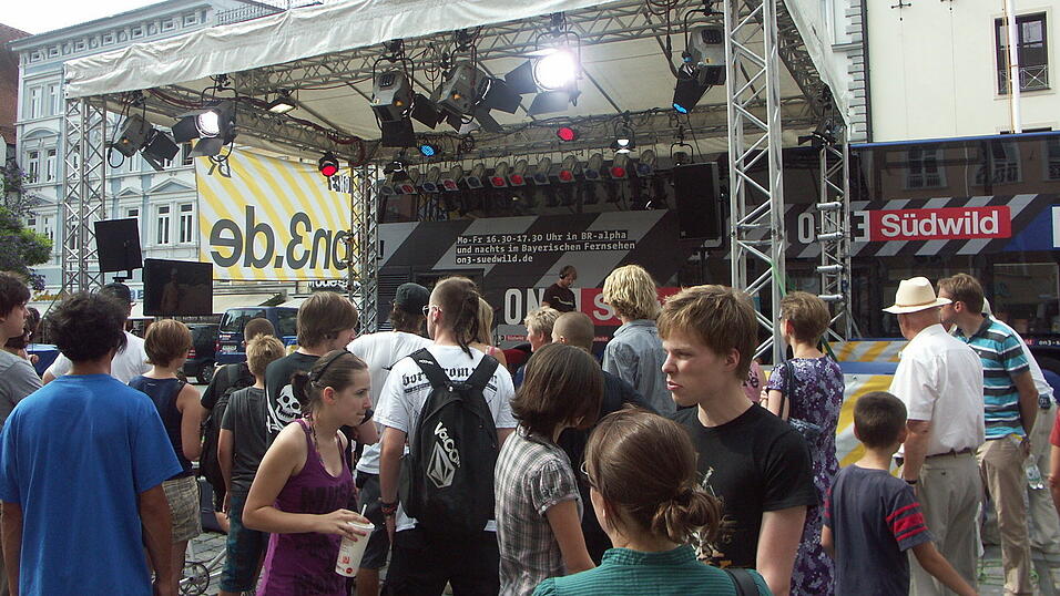 Blick hinter die Kulissen bei on3-südwild. (Foto: Meike Weinzierl) Blick hinter die Kulissen bei on3-südwild. (Foto: Meike Weinzierl)