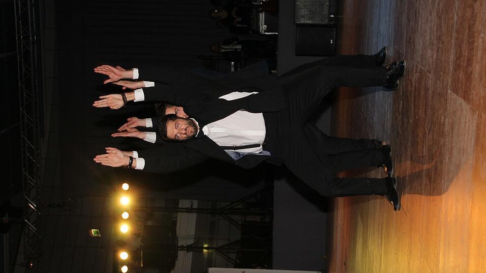 Die Bilder vom Abschlussball der Tanzschule Seidel in der Fraunhofer-Halle am 28. November. Die Bilder vom Abschlussball der Tanzschule Seidel in der Fraunhofer-Halle am 28. November.