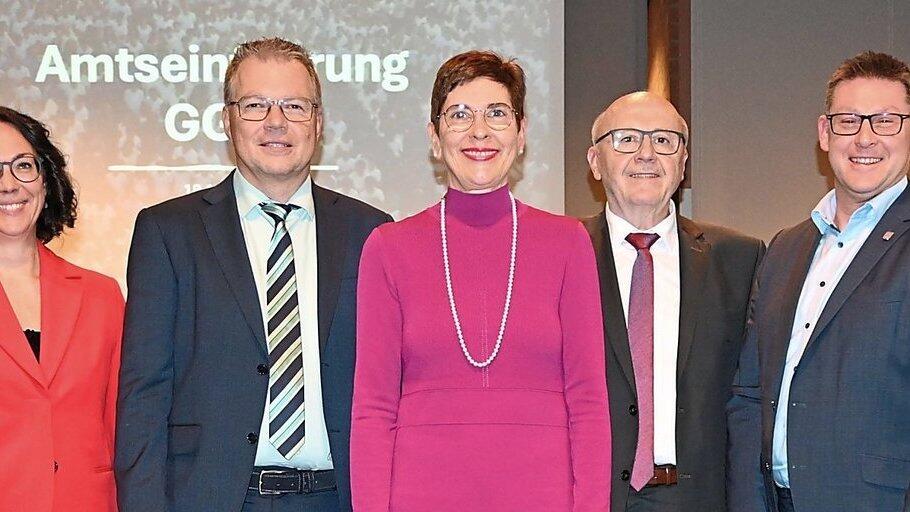 Amtseinführung mit Franz Kallhardt und Veronika Gastpar vom Direktorat, Peter Brendel, Susanne Poppe, Landrat Martin Neumeyer, Bürgermeister Helmut Fichtner und Franz Baumer vom Direktorat (v.l.).