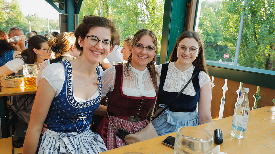 Die Partybilder vom Dienstag, 13. August 2024, aus dem Festzelt Nothaft. Die Partybilder vom Dienstag, 13. August 2024, aus dem Festzelt Nothaft.