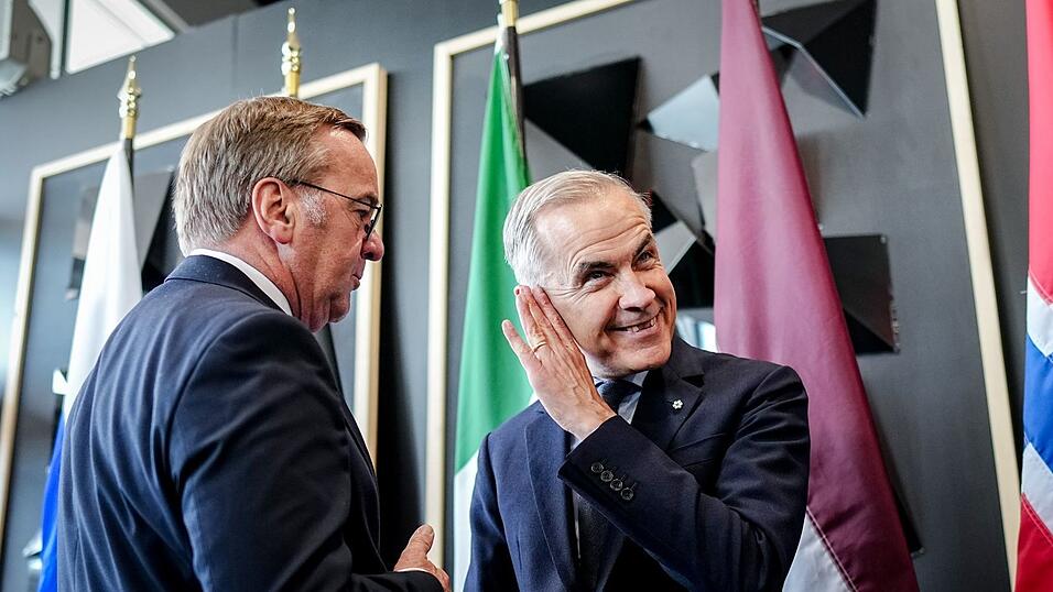Pistorius warb in Kanada für deutsche U-Boote. Pistorius warb in Kanada für deutsche U-Boote.
