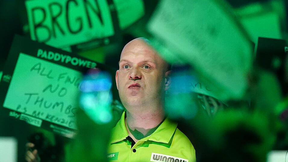 Michael van Gerwen bei seinem letzten Einzug der Darts-WM 2024. Michael van Gerwen bei seinem letzten Einzug der Darts-WM 2024.
