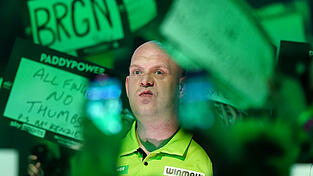 Michael van Gerwen bei seinem letzten Einzug der Darts-WM 2024. Michael van Gerwen bei seinem letzten Einzug der Darts-WM 2024.