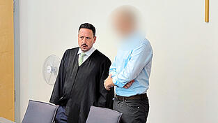 Anwalt Philipp Pruy und sein Mandant wollen m&ouml;gliche Rechtsmittel pr&uuml;fen.