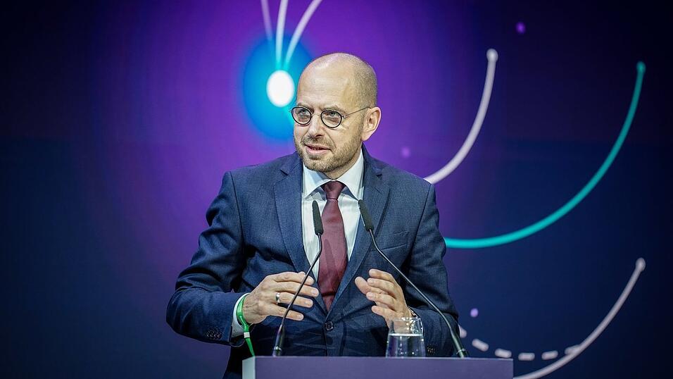 Siemens Energy-Chef Christian Bruch stellt stark steigende Gewinne in Aussicht. (Archivbild)