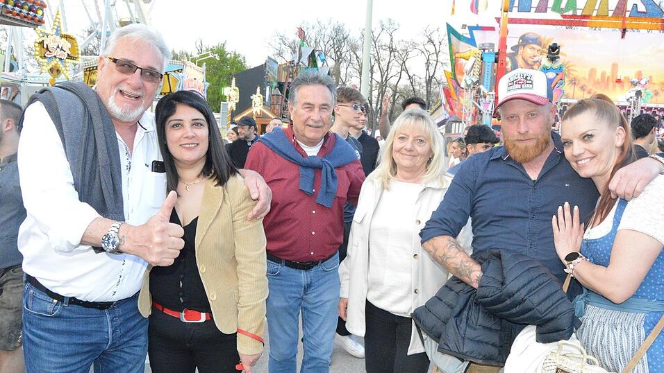 Auch am Samstag besuchten viele Landshuter die Dult.