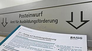 Eine Baf&ouml;g-Reform soll kommen - nur wann? (Illustration)