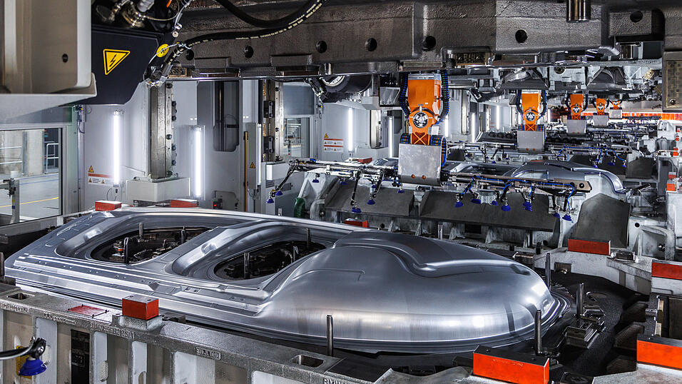 Einblicke in das Presswerk des neuen BMW-Werks in Debrecen (Ungarn). Einblicke in das Presswerk des neuen BMW-Werks in Debrecen (Ungarn).