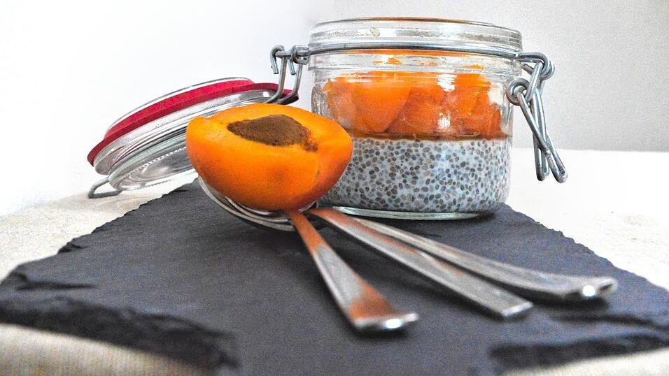 Chia-Pudding kann abwechslungsreich gestaltet werden &ndash; zum Beispiel mit diesen drei Rezepten.