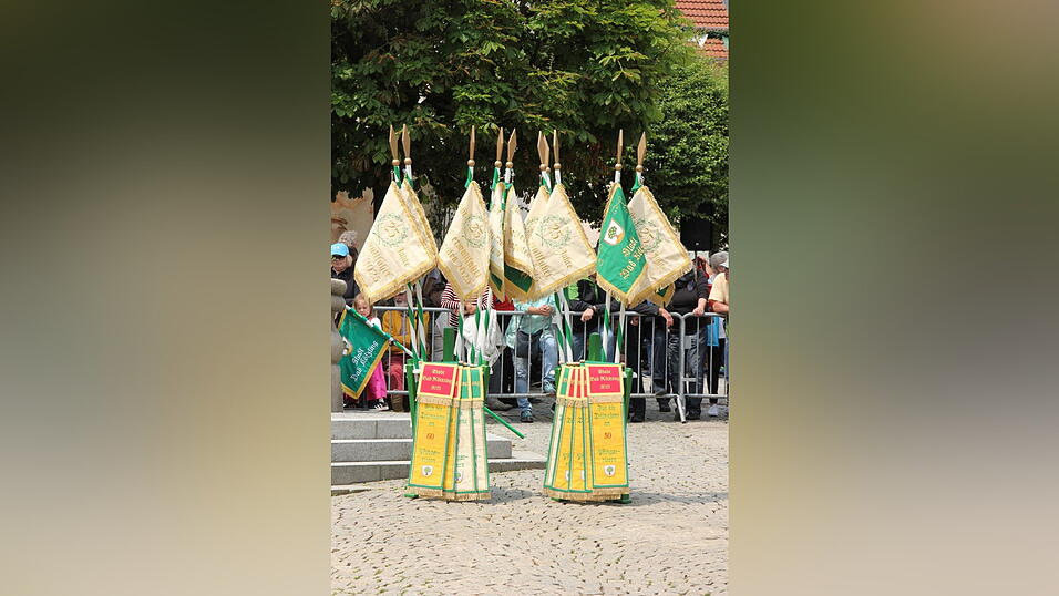 Bilder vom Festakt auf dem Veitsplatz in Bad Kötzting Bilder vom Festakt auf dem Veitsplatz in Bad Kötzting