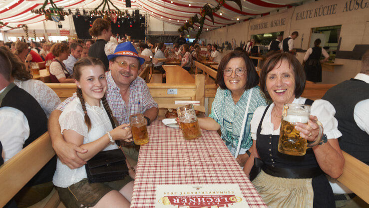 Die Partybilder vom Samstag, 10. August 2024, aus dem Festzelt Lechner. Die Partybilder vom Samstag, 10. August 2024, aus dem Festzelt Lechner.