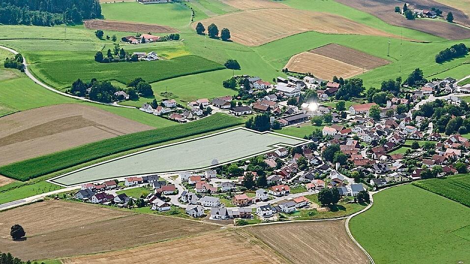 Die markierte Fläche zwischen der Schlossstraße und dem Haarbach ist etwa 4,2 Hektar groß. Für das Areal wird der Bebauungsplan 'Am Haarbach' aufgestellt. Die markierte Fläche zwischen der Schlossstraße und dem Haarbach ist etwa 4,2 Hektar groß. Für das Areal wird der Bebauungsplan 'Am Haarbach' aufgestellt.