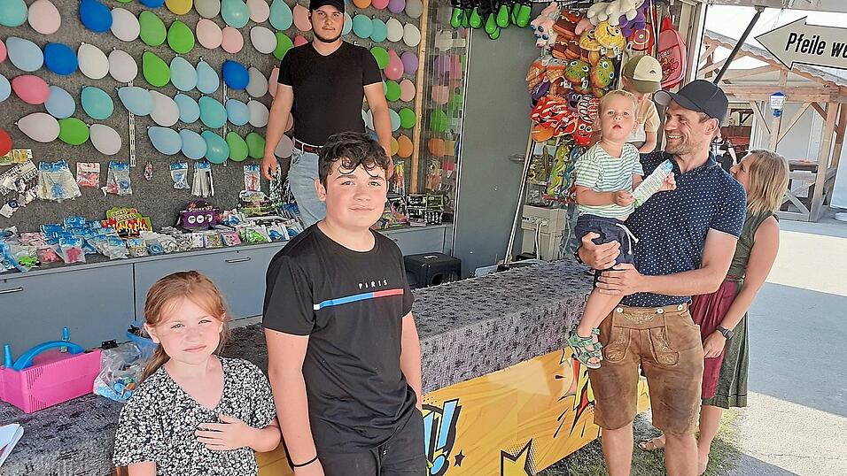 Am Spickerstand freuten sich die 'Kollmanns' auf erste Kunden.