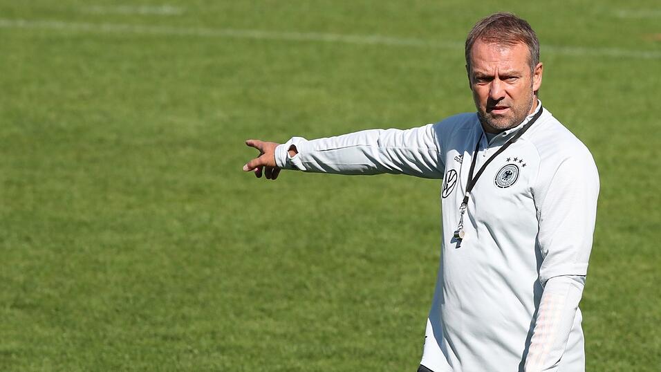 'Da geht's lang!'. Gelingt der DFB-Elf unter dem neuen Bundestrainer Hansi Flick der Kurswechsel und damit der Weg zurück zum Erfolg? 'Da geht's lang!'. Gelingt der DFB-Elf unter dem neuen Bundestrainer Hansi Flick der Kurswechsel und damit der Weg zurück zum Erfolg?