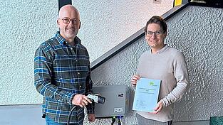 Bürgermeister Andreas Strauß und Klimaschutzmanager Thomas Kuntscher stellen das Programm zur Förderung von Wallboxen vor. Bürgermeister Andreas Strauß und Klimaschutzmanager Thomas Kuntscher stellen das Programm zur Förderung von Wallboxen vor.