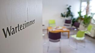 Privatpatienten bekommen in aller Regel schneller Arzttermine als gesetzlich versicherte Patienten. (Symbolbild) Privatpatienten bekommen in aller Regel schneller Arzttermine als gesetzlich versicherte Patienten. (Symbolbild)