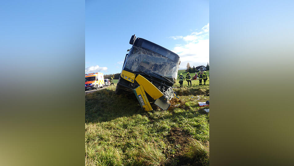 Ein Schulbusunfall hat sich am Mittwoch in der Gemeinde Laberweinting ereignet.
