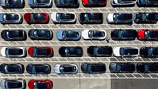 Die Tesla-Auslieferungen gingen im zweiten Jahr in Folge zurück. (Archivbild) Die Tesla-Auslieferungen gingen im zweiten Jahr in Folge zurück. (Archivbild)