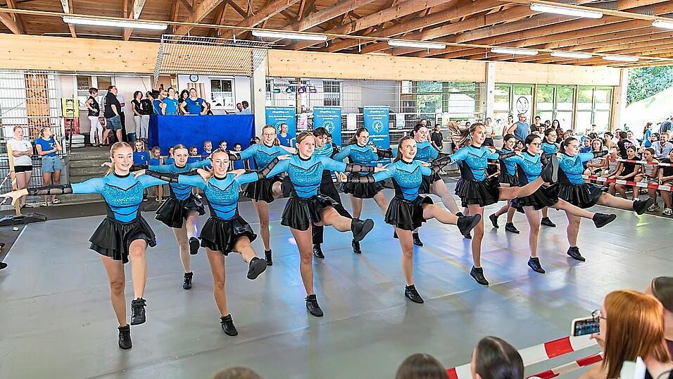 Die Rocking Skylights pr&auml;sentierten eine abwechslungsreiche Tanzshow.