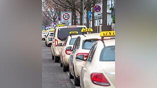 Der Bundestag hat die Reform des Taxi- und Fahrdienstmarktes beschlossen. Der Bundestag hat die Reform des Taxi- und Fahrdienstmarktes beschlossen.
