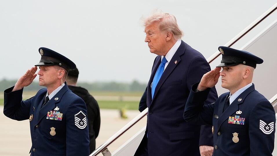 Nach Trumps Ansicht haben die USA im Iran-Krieg alle Trümpfe in der Hand. Nach Trumps Ansicht haben die USA im Iran-Krieg alle Trümpfe in der Hand.