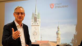 Markus Pannermayr war der Gewinner des Wahlabends und wurde sogar Stimmenkönig unter allen Oberbürgermeistern kreisfreier Städte. Markus Pannermayr war der Gewinner des Wahlabends und wurde sogar Stimmenkönig unter allen Oberbürgermeistern kreisfreier Städte.