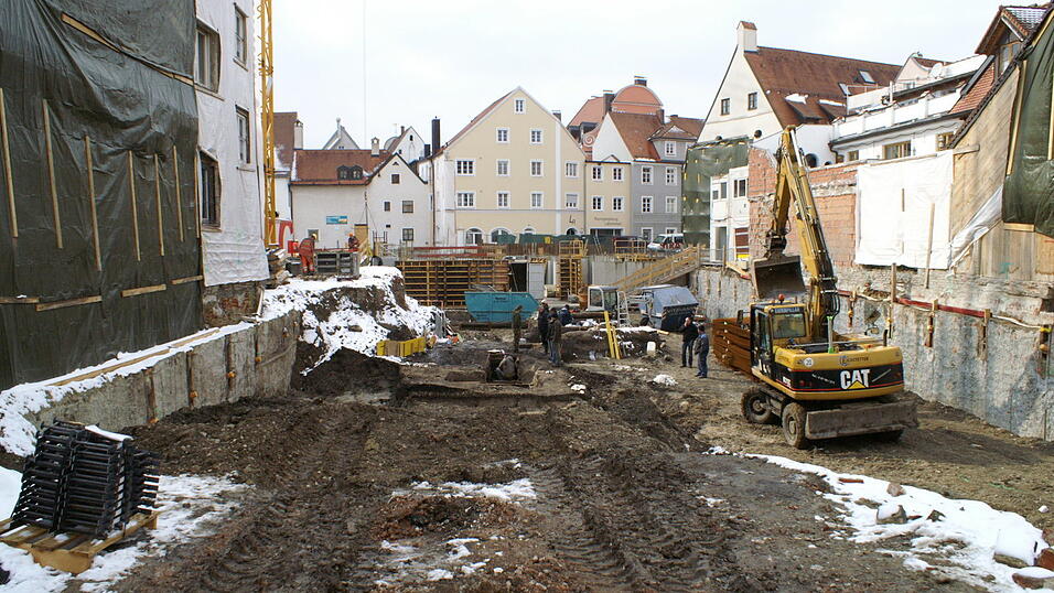 Aufregende Funde machten die Arch&auml;ologen am Kollerparkplatz. (Fotos: r&uuml;d)