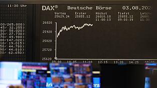 Der deutsche Börsen-Leitindex hat erstmals die Marke der 26.000 Punkte geknackt. Der deutsche Börsen-Leitindex hat erstmals die Marke der 26.000 Punkte geknackt.