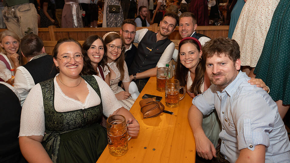 Die Partybilder vom Samstag, 17. August, aus dem Festzelt Weckmann. Die Partybilder vom Samstag, 17. August, aus dem Festzelt Weckmann.