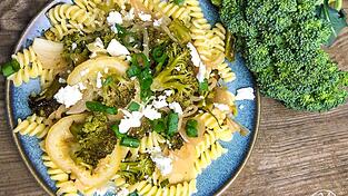 Diese leckere Brokkoli Pasta passt immer - egal ob Sommer oder Winter.