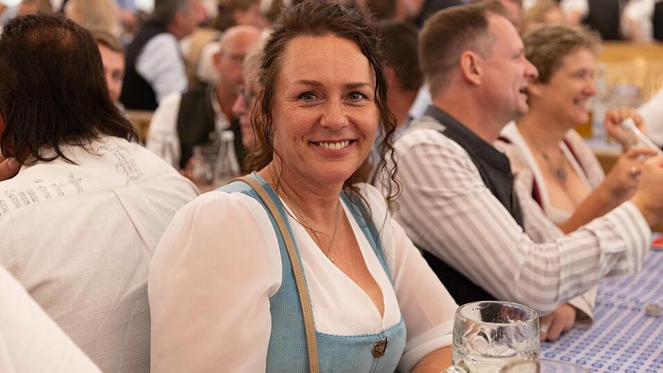Die Partybilder vom Freitag, 7. August, aus dem Festzelt Greindl. Die Partybilder vom Freitag, 7. August, aus dem Festzelt Greindl.