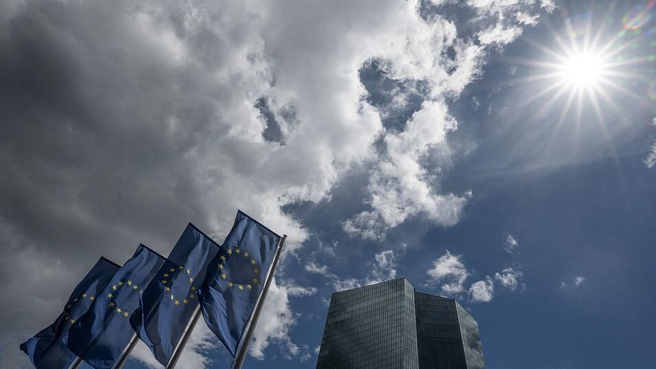 Die Inflation in der Eurozone steigt: Die Finanzmärkte erwarten fest eine Zinserhöhung der EZB. (Archivbild) Die Inflation in der Eurozone steigt: Die Finanzmärkte erwarten fest eine Zinserhöhung der EZB. (Archivbild)