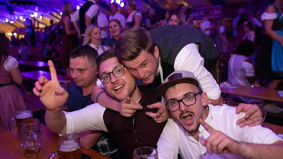 Die Partybilder von Donnerstag, 18. August 2022, aus dem Festzelt Reisinger.