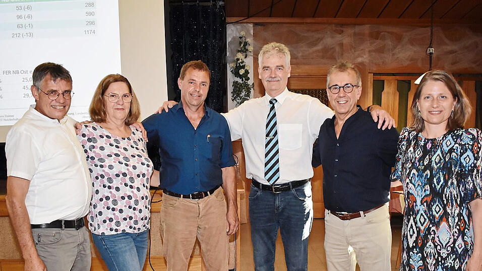Das Vorbereitungsteam: Albert Bauer und Maria Hager, (AELF), Manfred Freudenstein, Vorsitzender FER Niederbayern Ost, Jens Reimer, Thomas Schindlbeck, Vorsitzender FER Landshut, und Angela Dunst.