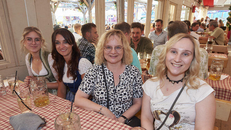 Die Partybilder vom Mittwoch, 13. August, aus dem Festzelt Lechner. Die Partybilder vom Mittwoch, 13. August, aus dem Festzelt Lechner.
