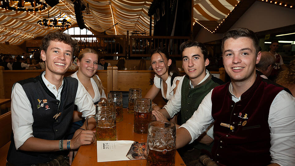 Die Partybilder vom Sonntag, 16. August, aus dem Festzelt Nothaft.