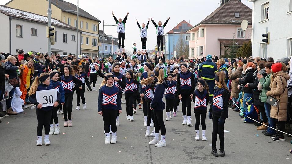 Beim Bogener Faschingsumzug war einiges geboten.