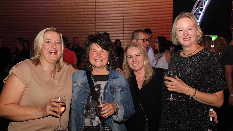 Auf der Eskara &Uuml;30-Party in Essenbach war wieder viel los.