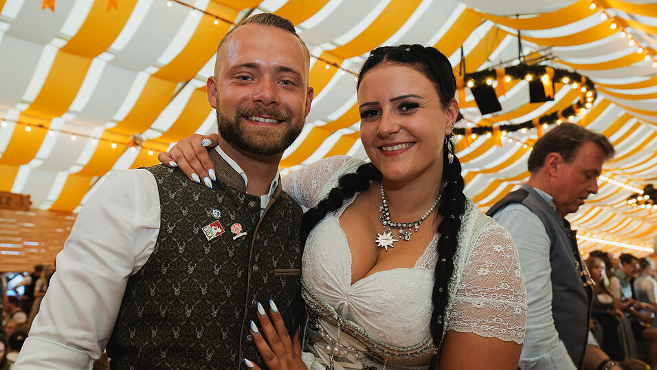 Die Partybilder vom Samstag, 10. August 2024, aus dem Festzelt Nothaft. Die Partybilder vom Samstag, 10. August 2024, aus dem Festzelt Nothaft.