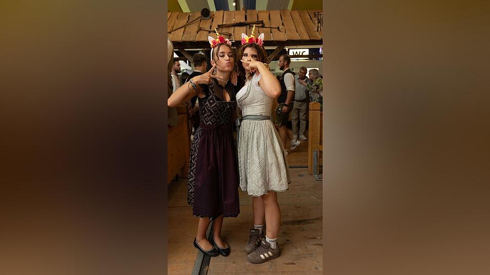 Die Partybilder vom Freitag, 7. August, aus dem Festzelt Reisinger. Die Partybilder vom Freitag, 7. August, aus dem Festzelt Reisinger.