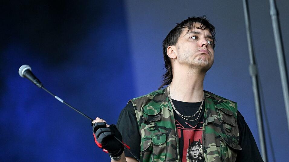 Die leicht entrückte Stimme von Sänger Casablancas wirkt wie eine Art Schlüsselreiz auf Indierock-Fans der Nullerjahre. (Archivbild) Die leicht entrückte Stimme von Sänger Casablancas wirkt wie eine Art Schlüsselreiz auf Indierock-Fans der Nullerjahre. (Archivbild)
