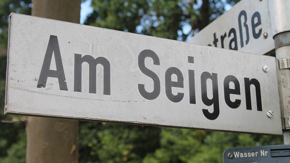 Auf einem Spielplatz Am Seigen in Roding fanden Mitarbeiter des st&auml;dtischen Bauhofes eine tote Frau auf. Foto: al