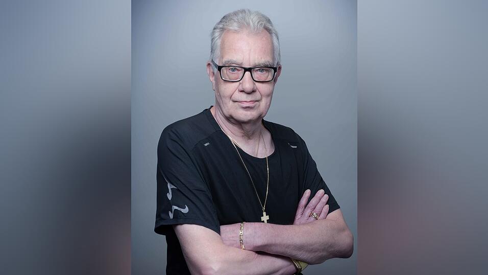 Der Sterbeforscher Bernard Jakoby spricht am Mittwoch in der Stadthalle in seinem Vortrag unter anderem &uuml;ber sein Buch 'Wir sehen uns wieder!', in dem er sich intensiv mit dem Sterbeprozess beschftigt, um es Angeh&ouml;rigen zu erleichtern, loszulassen.